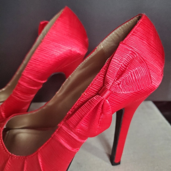 Qupid Red High Heels - Picture 2 of 3
